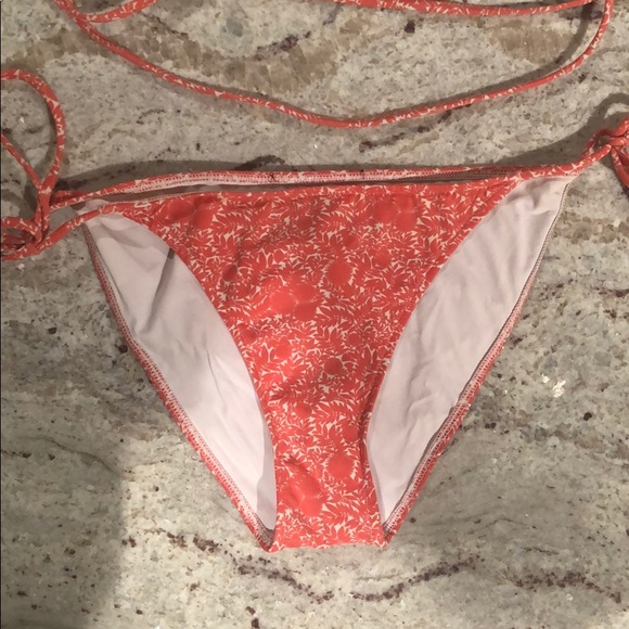 Louis Vuitton Bikini - Picture 3 of 8